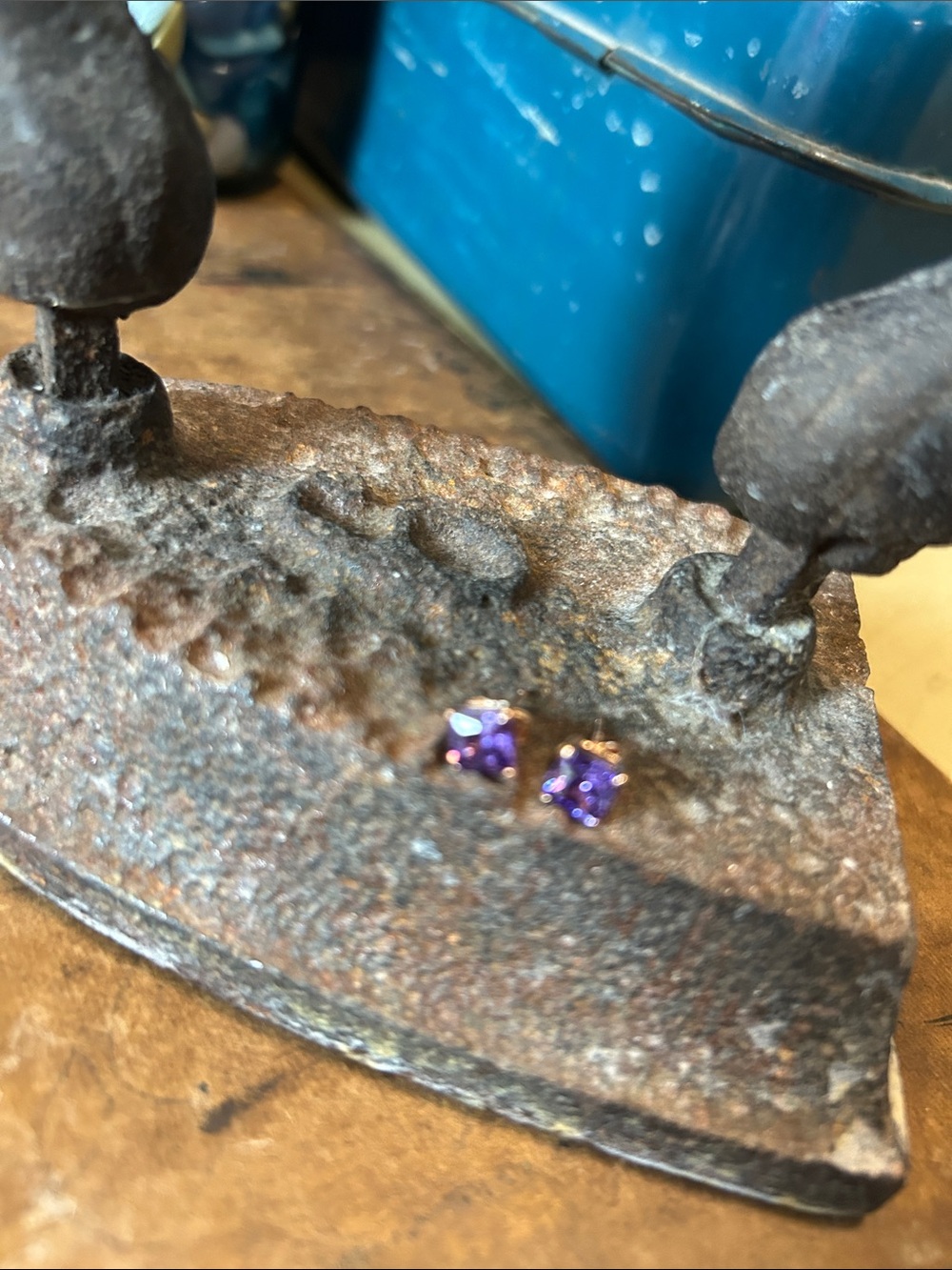 Gorgeous Square Amethyst Stud Earrings in Rose Gold - Picture 11 of 16